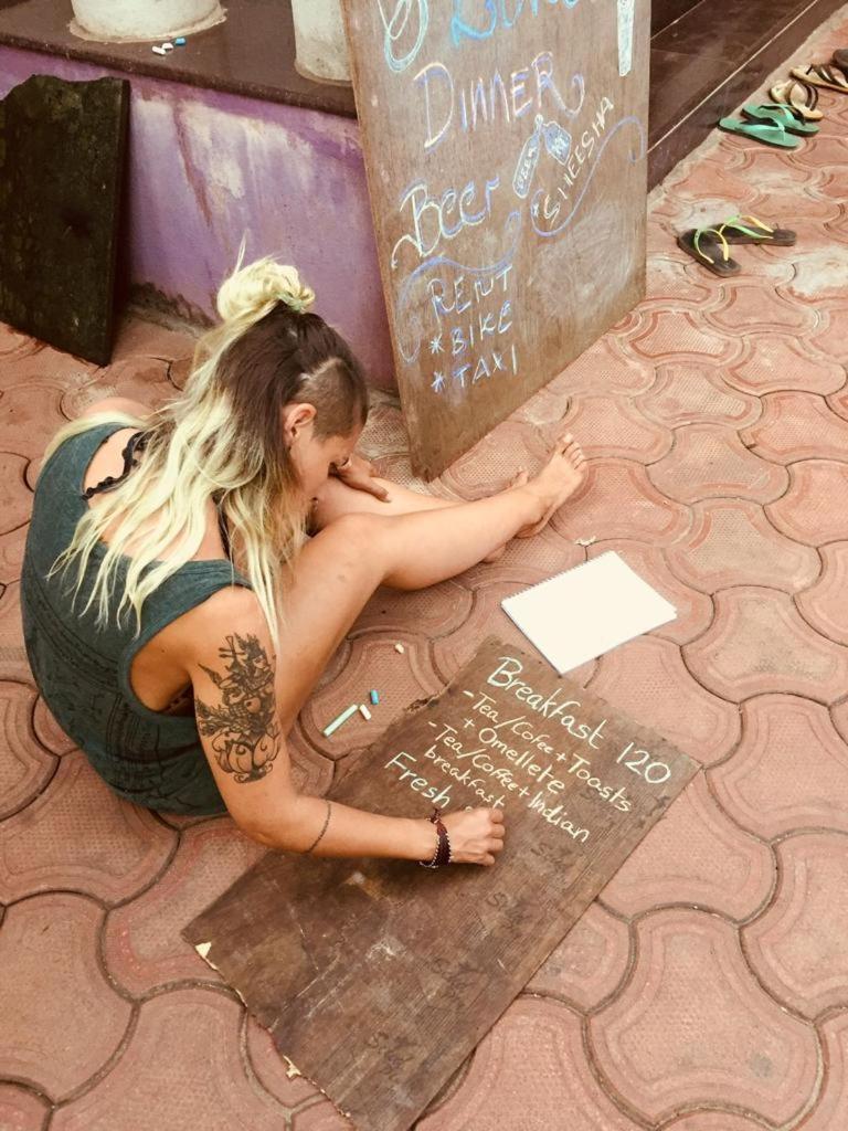 The Peace Hostel - Arambol, Goa Exterior foto