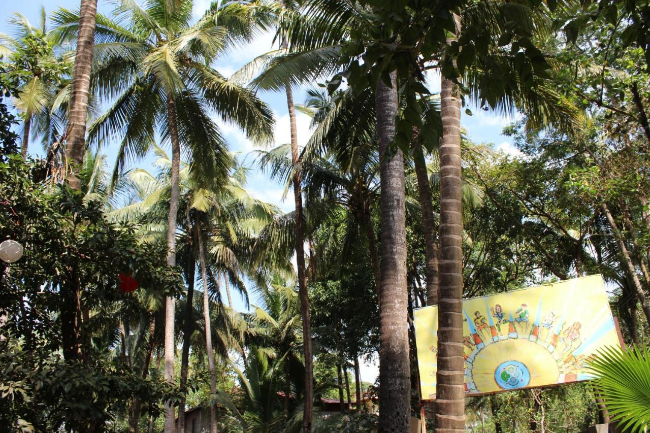 The Peace Hostel - Arambol, Goa Exterior foto